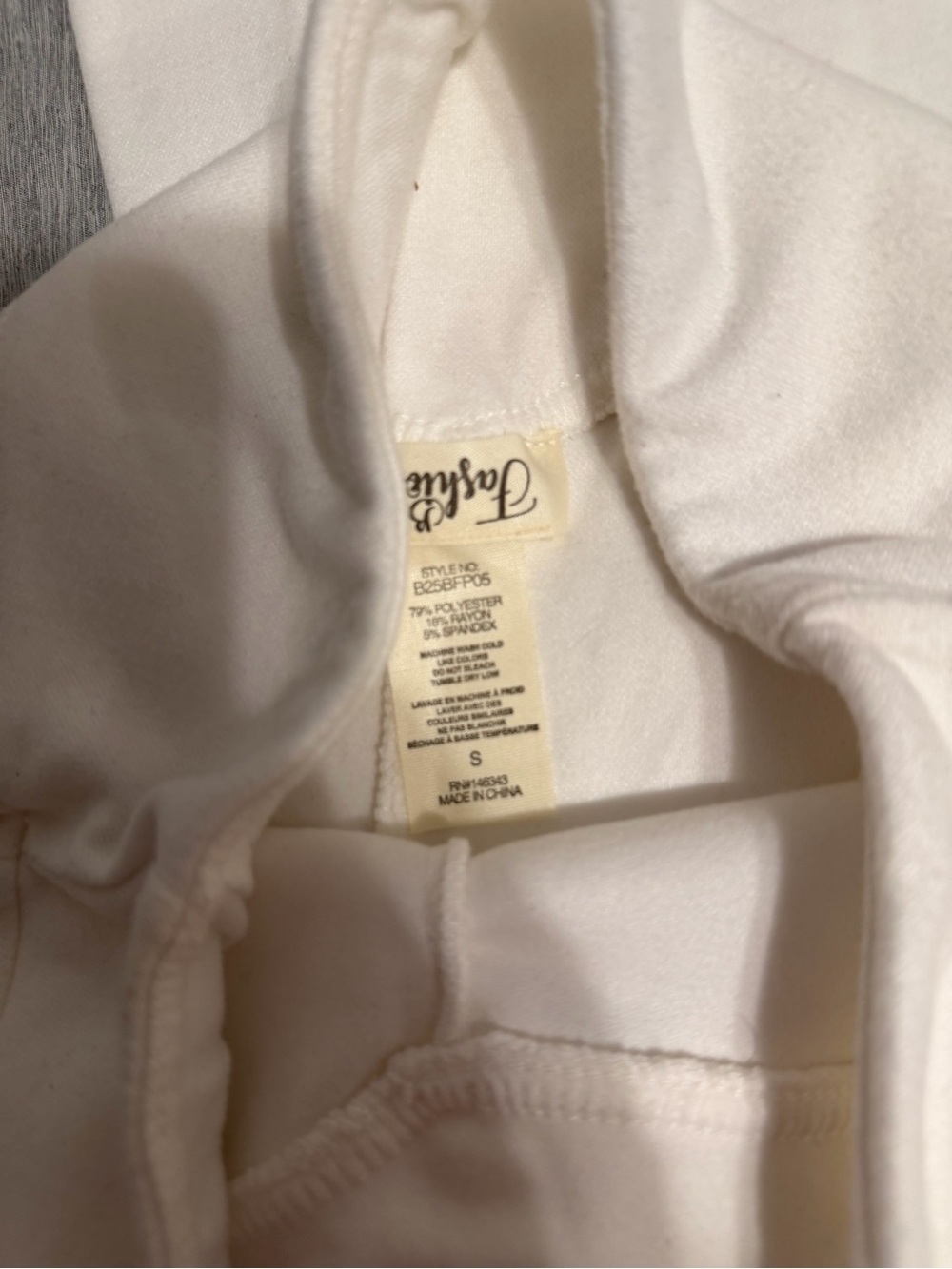 Women's White High-Rise Leggings - Picture 2 of 2